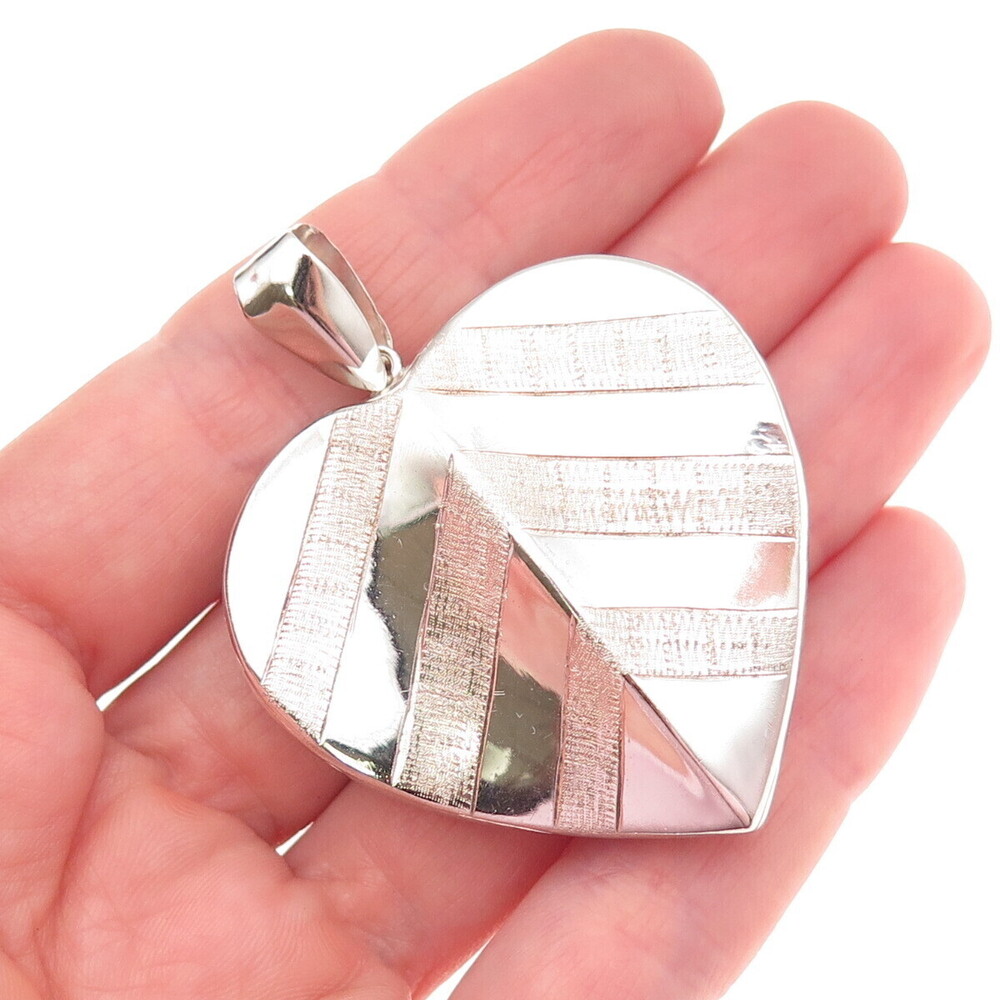 925 Sterling Silver Vintage Modernist Heart Pendant